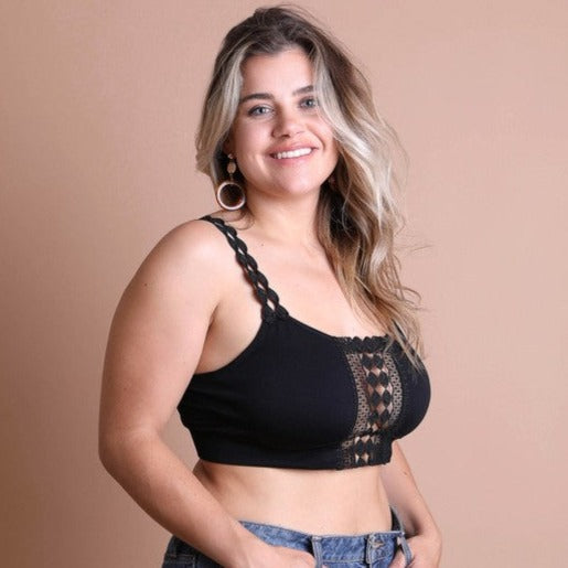 Give your body the lift it needs with our Boho Eye Lace Applique Plus Size Bralette. This sleek and sexy bra features lace appliqués that are perfect for any occasion. Available in Multiple Colors