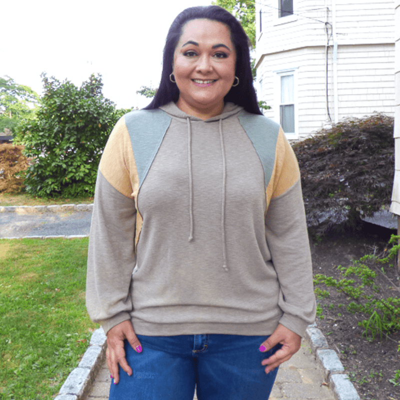 Get ready for colder days and nights in this Color Block Plus Size Drop Shoulder Hoodie. This versatile hoodie is the perfect layer for everyday wear.