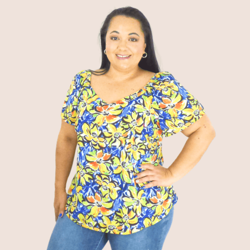 This super soft plus size top features a floral print. The relaxed fit gives this top a cozy touch, while the sweetheart neckline can be worn for comfort or style!