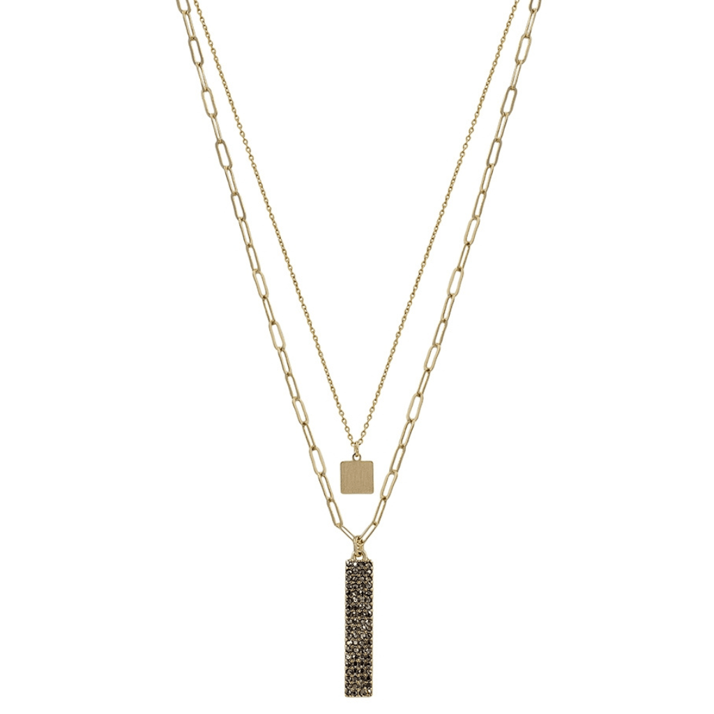 This beautiful gold necklace is cute, simple and modern. We love pairing this necklace with plain t-shirts for an ultra-feminine look!