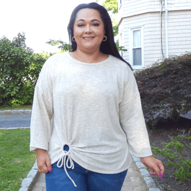You'll be ready to dress for any occasion in this hole insert drop sleeve plus size knit long sleeves  top. It features a round neckline, long sleeves and a hole insert.